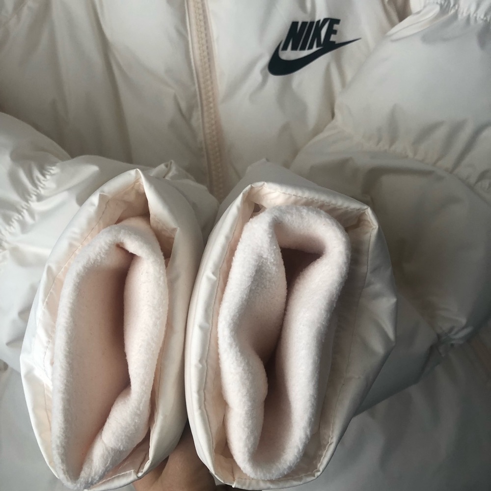 Nike Puffer Sportswear Synthetic Fill Jacket Ivory Cream - Picture 10 of 11